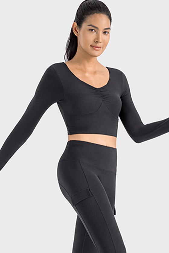 LC264641-P2-S, LC264641-P2-M, LC264641-P2-L, LC264641-P2-XL, Black V Neck Long Sleeve Cropped Sports Top