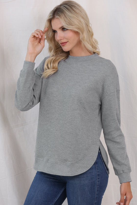 GRAY CREW NECK RIBBED TRIM WAFFLE KNIT TOP