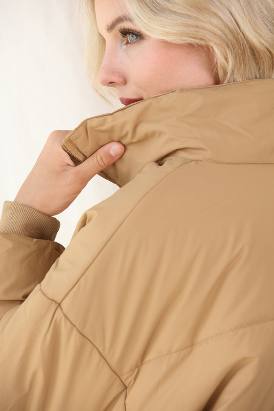 BROWN ZIP UP POCKETED PUFFER COAT